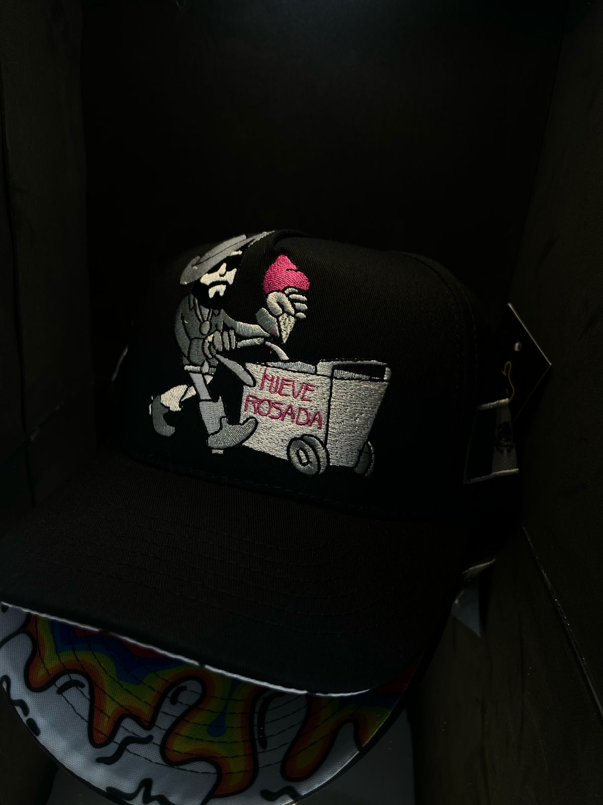 🎩 Gorra "Nieve Rosada" – Estilo Urbano