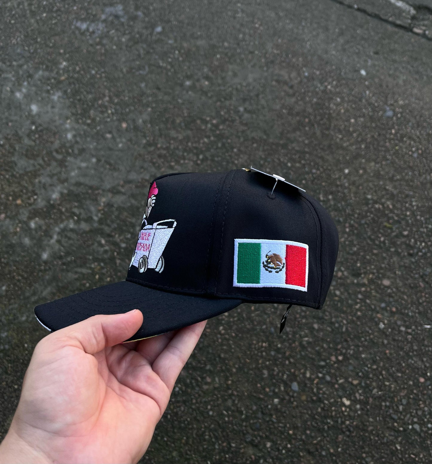 🎩 Gorra "Nieve Rosada" – Estilo Urbano