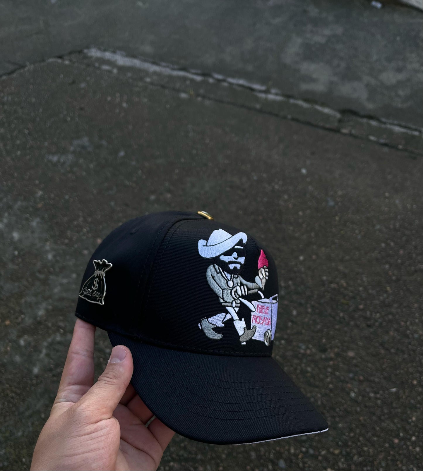 🎩 Gorra "Nieve Rosada" – Estilo Urbano